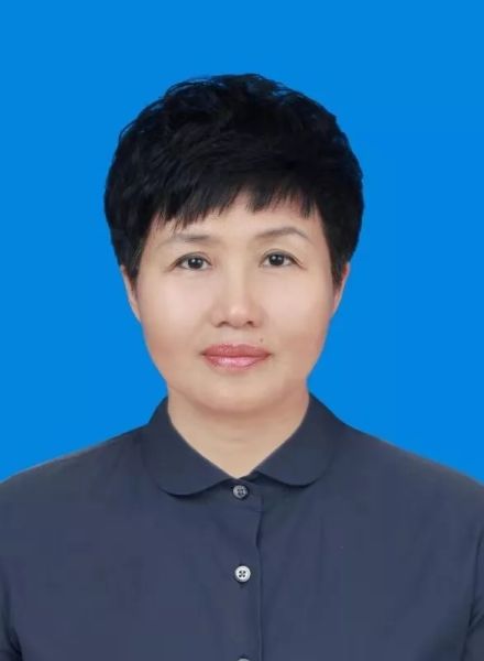 周燕华同志简历