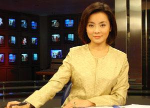 央视四套成美女主播工厂 "胡蝶们"争国脸(图)(2)