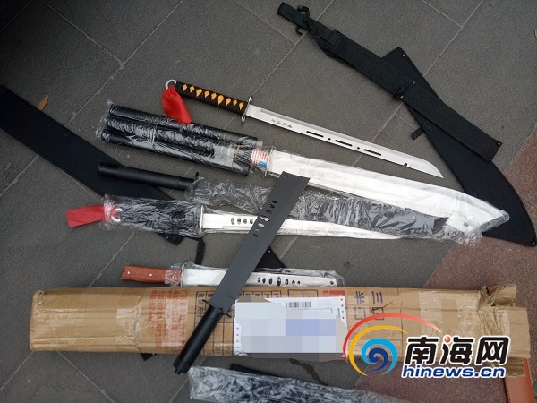 韵达快递3次帮寄管制刀具给14岁少年 大刀1米