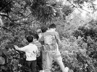 仁里小学厕所被锁:只准老师方便不许学生用