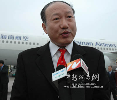 海航摔死老总_海航空姐(2)