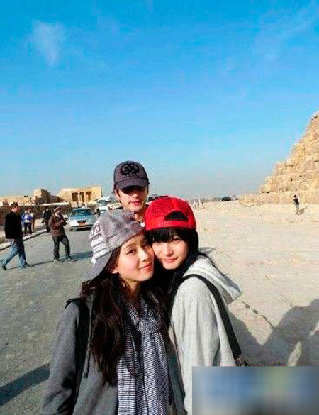 刘诗诗杨幂贴面接吻照(3)