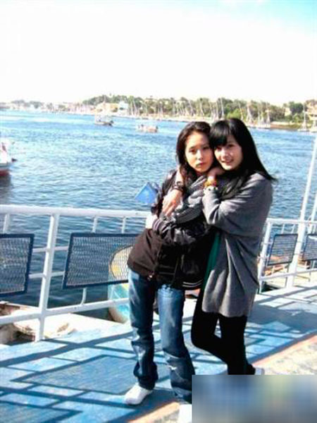 刘诗诗杨幂贴面接吻照(5)