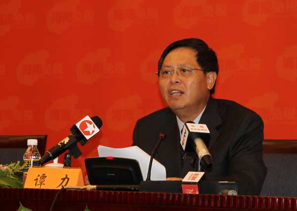 海南省委常委,常务副省长谭力介绍海南离岛免税政策调整情况