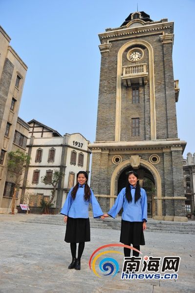 在观澜湖华谊冯小刚电影公社内