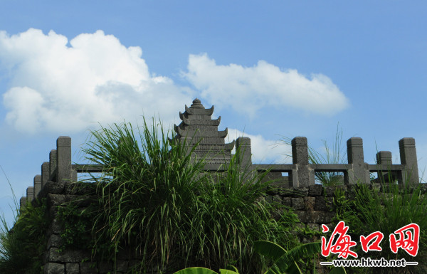 探迹火山村寨 碉楼石塔的历史面容(2)