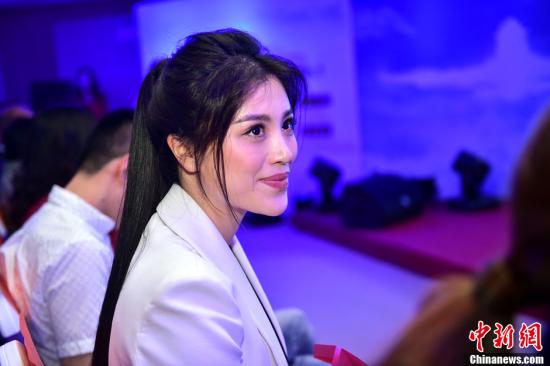 葛天证实与刘翔离婚 声音哽咽匆忙挂断电话(图