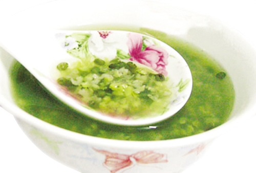 大暑食补:吃苦瓜喝绿豆汤