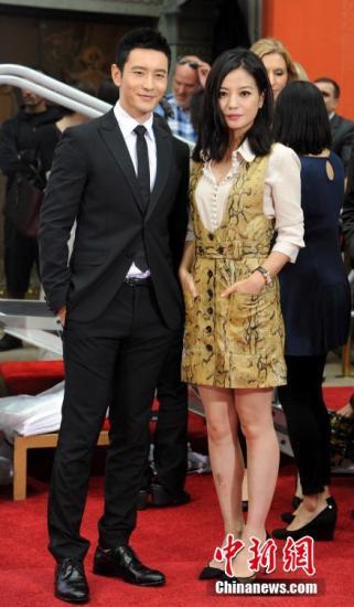 曝黄晓明大婚将开200桌 多年好友赵薇要送惊喜(图)