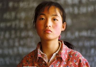 《一个都不能少》女主角魏敏芝近照曝光 身体发福