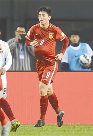 杨旭成国足现役射手王 历史射手榜上距李金羽3球