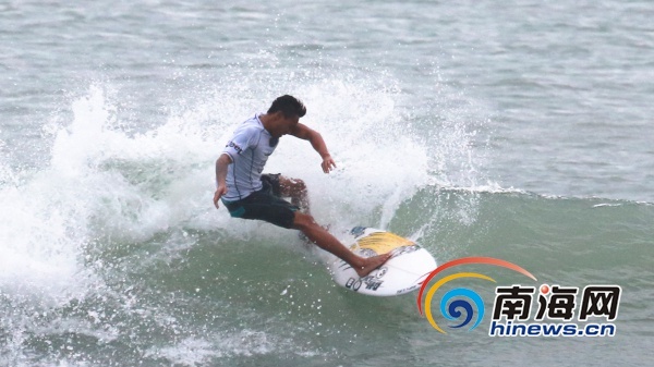 亚洲杯冲浪冠军赛短板赛万宁结束 印尼选手夺