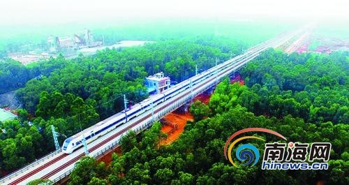 海南环岛高铁开通 国际旅游岛建设添强大引擎