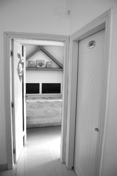 三亚一业主租出去的房子 被租客改成家庭旅馆