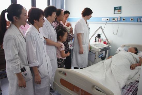 内蒙古产妇产儿大出血 农垦三亚医院成功抢救