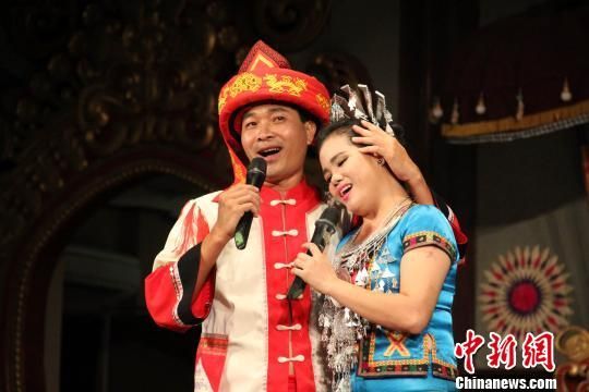 ˫���衶�����ơ�����һ��������������е���ʽ��Ψ�����������������Ķ������������ٵ���δ�������㽵Ĺ��¡�����ʱ�� ��