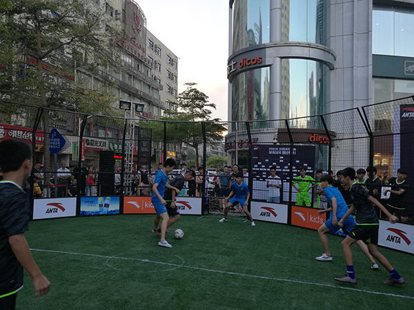 2016安踏铁笼足球城市挑战赛海口开赛