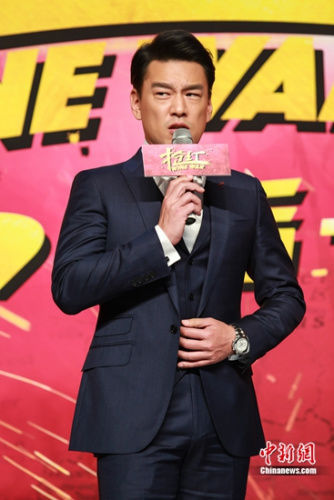 黎明导演处女作拍激烈动作戏 自称不擅长爱情片