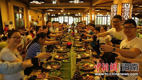 丽思卡尔顿走进槟榔谷体验独特民俗拓展