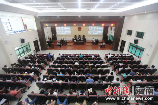 三亚市中级人民法院开展民事案件庭审观摩活动