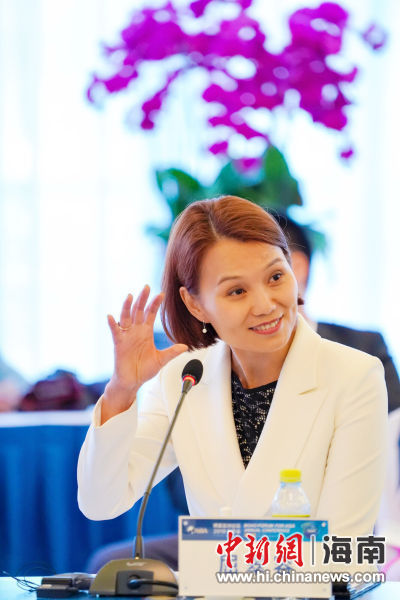 老总与女职员(2)