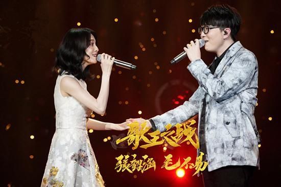 张韶涵与毛不易唱《花房姑娘》 设计有戏剧性