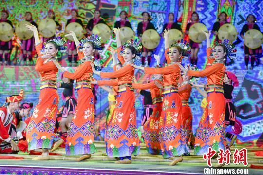 资料图：2018海南黎族苗族传统节日“三月三”拉开帷幕。骆云飞 摄