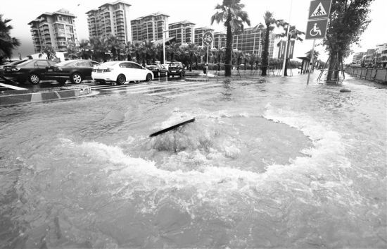 今日海口暴雨_桂林今日暴雨袭城_上海今日暴雨