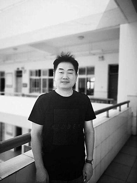 海南侨中教师刘俊谈英语考试技巧:提防"熟悉的陷阱"