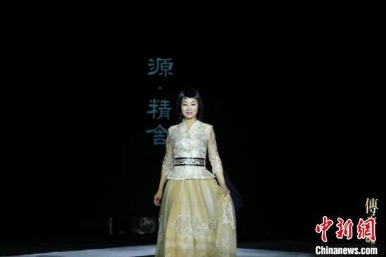 此次活动以“敬畏本真”为主题。中国模特行业联合会山西总会供图