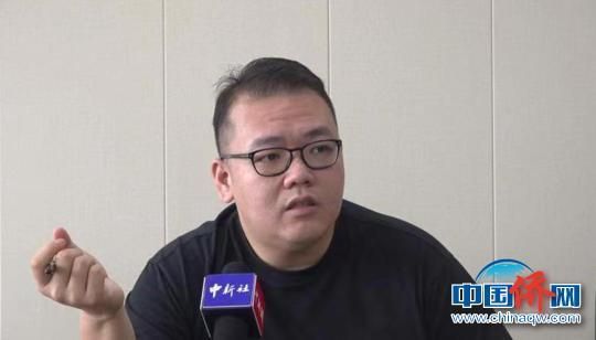 吕启腾接受中国侨网记者专访。林士杰 摄