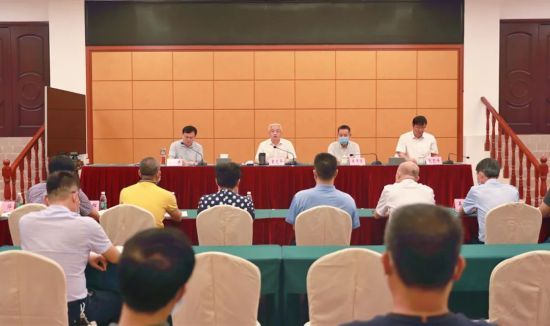 9月7日，市纪委监委召开干部大会，宣布省委有关人事安排的决定。