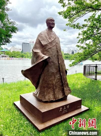 7月20日，吴为山雕塑《鉴真像》永立日本东京上野恩赐公园　东京中国文化中心供图
