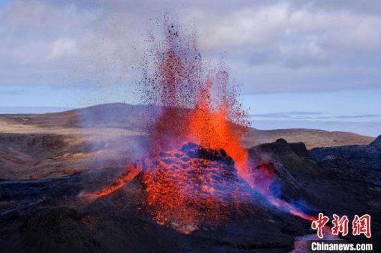 2021年法格拉达尔火山喷发（图片来自冰岛大学Kristinn Ingvarsson）。施普林格・自然 供图