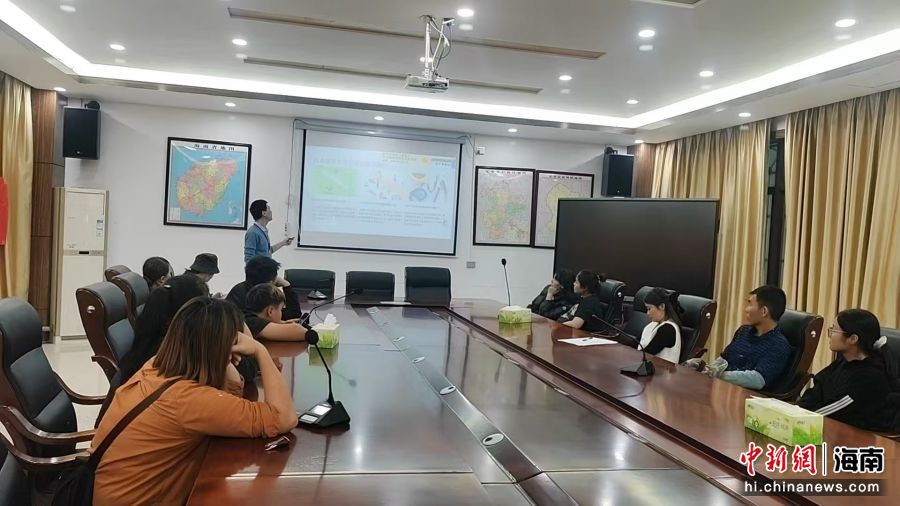 图为海南就业驿站定安雷鸣站举办的创业指导课。李兰芳供图