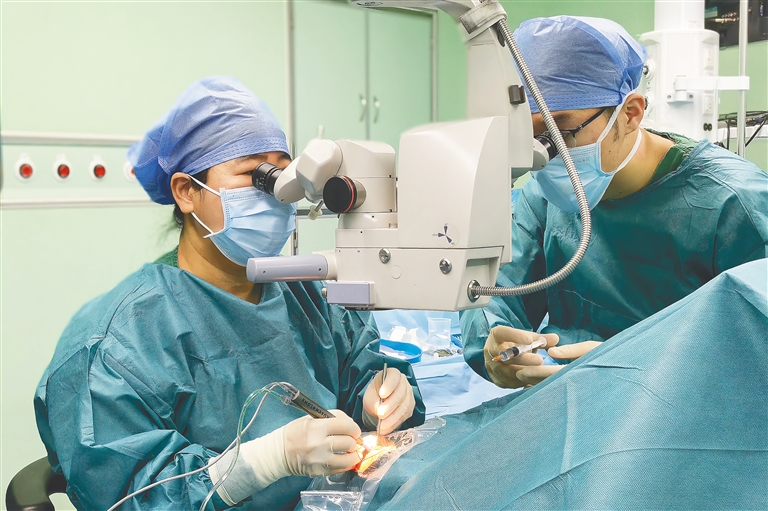 �������쳵��ҽ��С�ֶ�Ϊ�����ϻ�����������