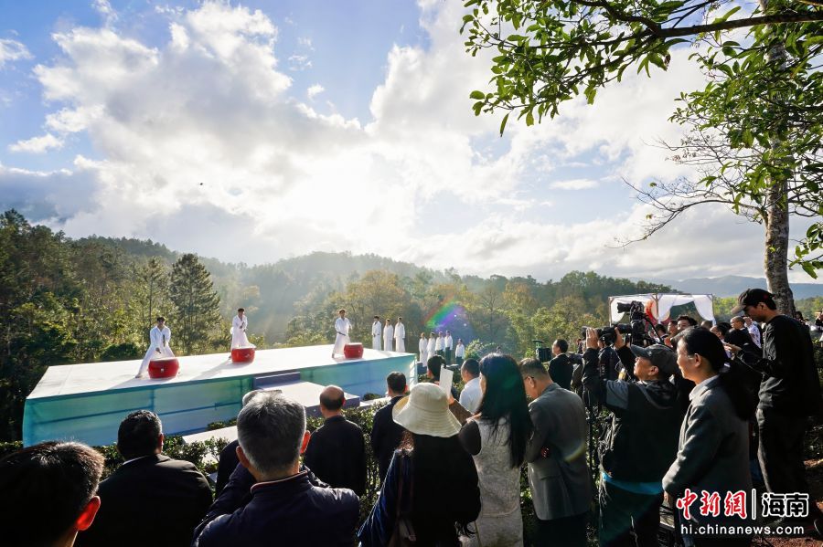 12��21�գ�������ָɽ�紺�迪���������ߡ����㡱��ɫ��̬ũҵ��ģʽ��������ˮ������կ��̬�л���԰���С�����ָɽ��ί������ ��ͼ��