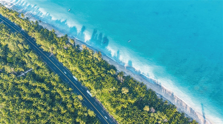 海南环岛旅游公路。(省旅文厅供图)