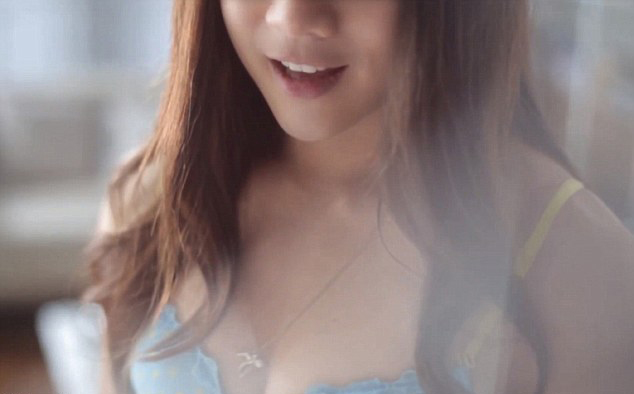 性感少女脱内衣舞_性感内衣少女