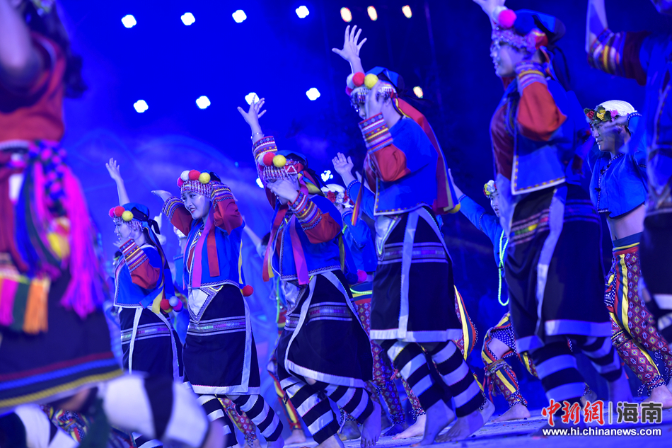 台湾民族舞蹈亮相嬉水节民族歌舞晚会(2)