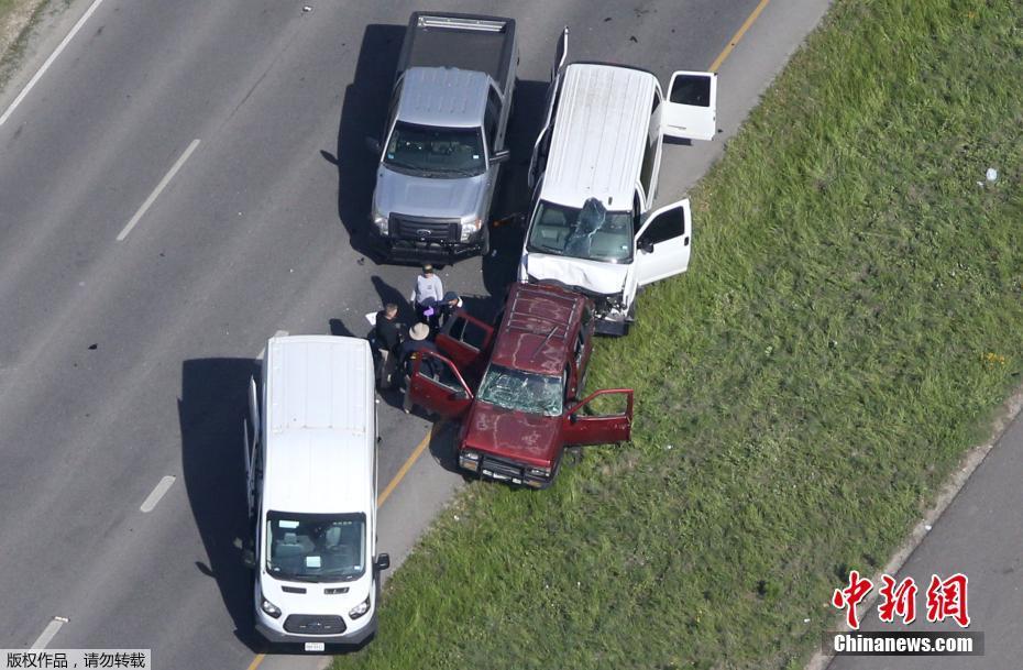 美国得州连环爆炸案嫌犯投递包裹视频曝光