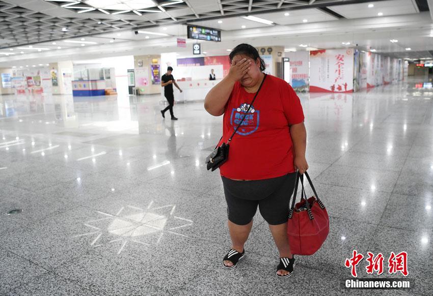 胖妈冒险生子 为照顾儿子励志减肥