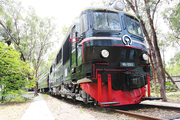 老火车连缀的海南铁路史(图)