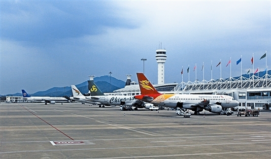 今年上半年三亚将开通15条国际航线 机场设保税区