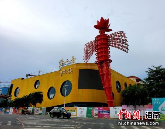 ���ǰ���ɽ������С��ġ�����Ǳ�����һ���ɫ�Ľ����Ǹ������ܡ�׷���ˡ� ������������