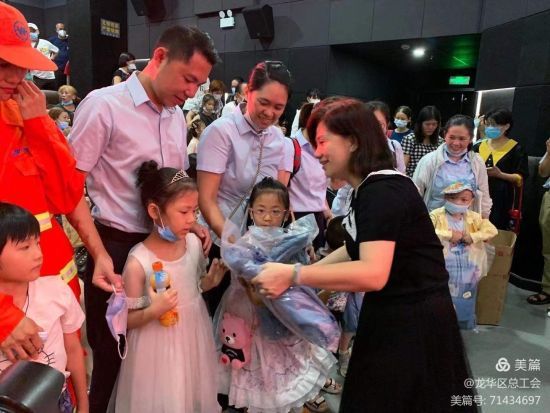 �������������ܹ��Ὺչ��ף����һ����ͯ�ڹذ����������ί��������ͼ