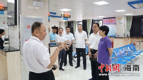 龙华区织密民生网 办实办好12345热线+网格化