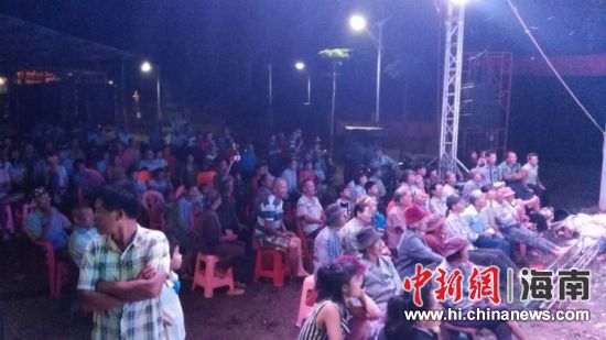 龙华区国扬村开展禁毒普法琼剧《忏悔》进乡