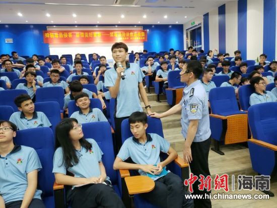 龙华区积极开展青少年学生毒品预防教育知识讲