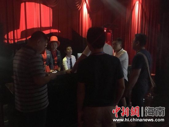 龙华区劳动保障监察大队对娱乐场所开展劳动用